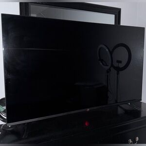 LG 65” SMART TV
